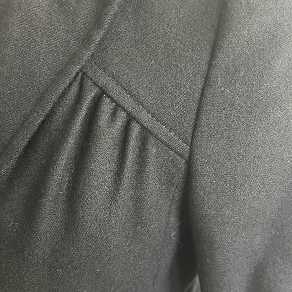 Women’s black wool blazer size 6 great condition - Picture 4 of 10